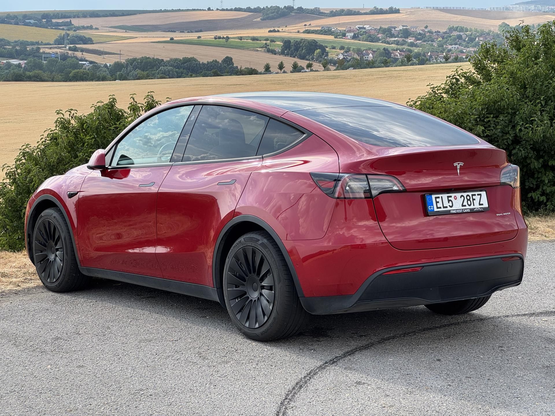 Tesla Model Y, LR AWD Tažné EAP Boost Bílý in - fotka 2