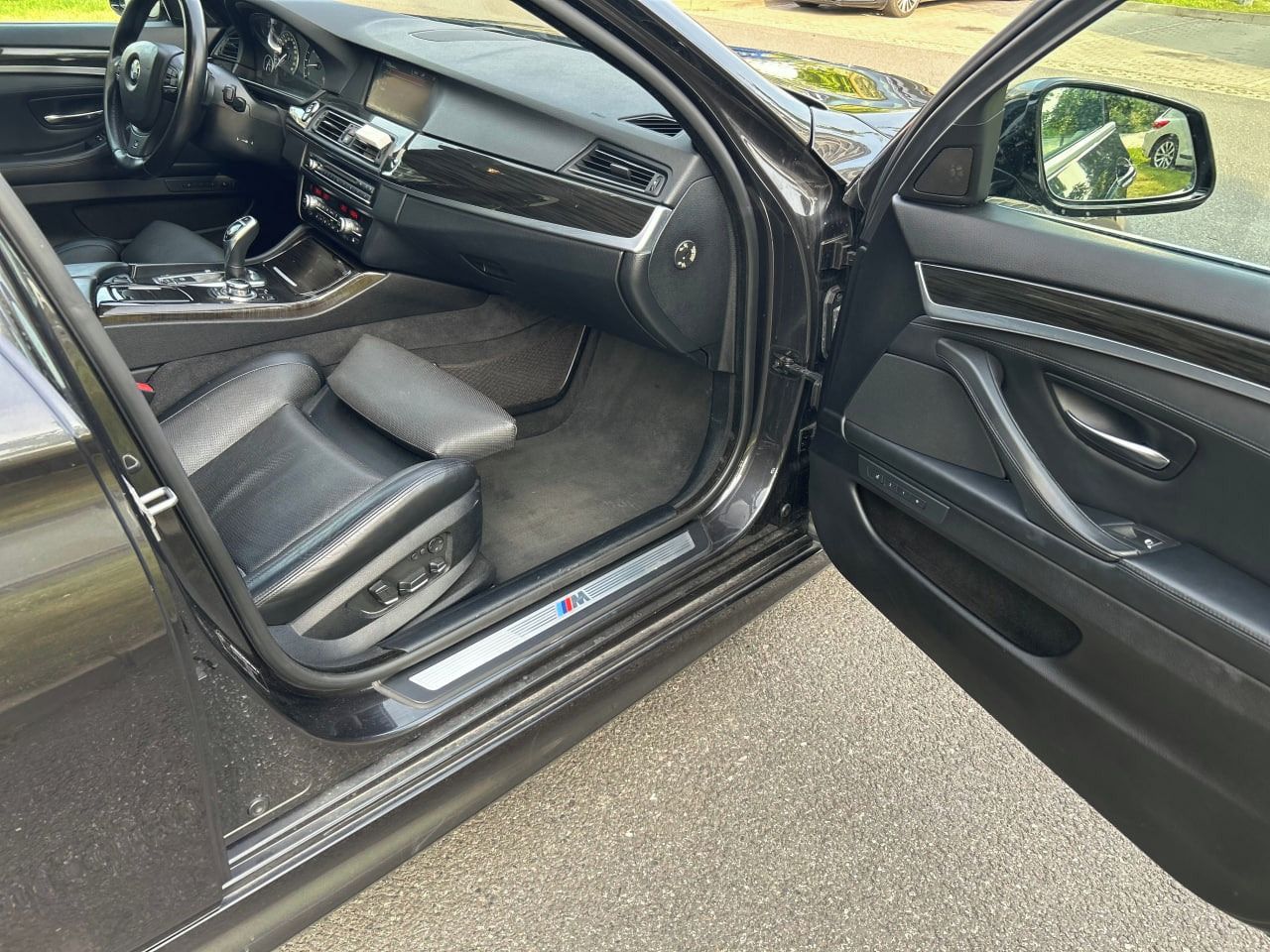 BMW Řada 5, 535d, webasto 230 kw - fotka 6