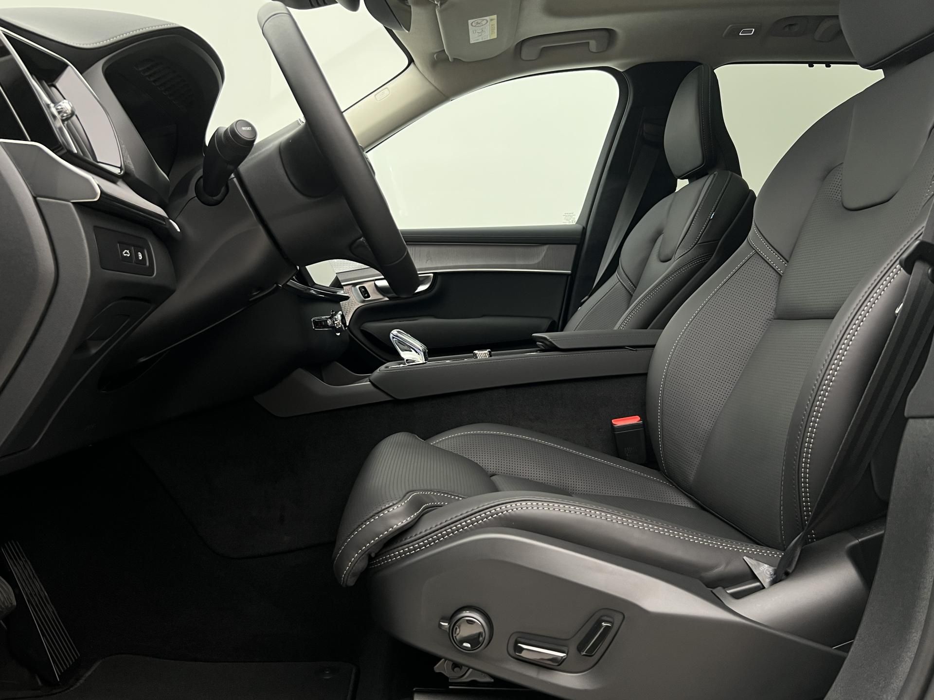 Volvo XC90, T8 AWD RECHARGE ULTRA DARK - fotka 3