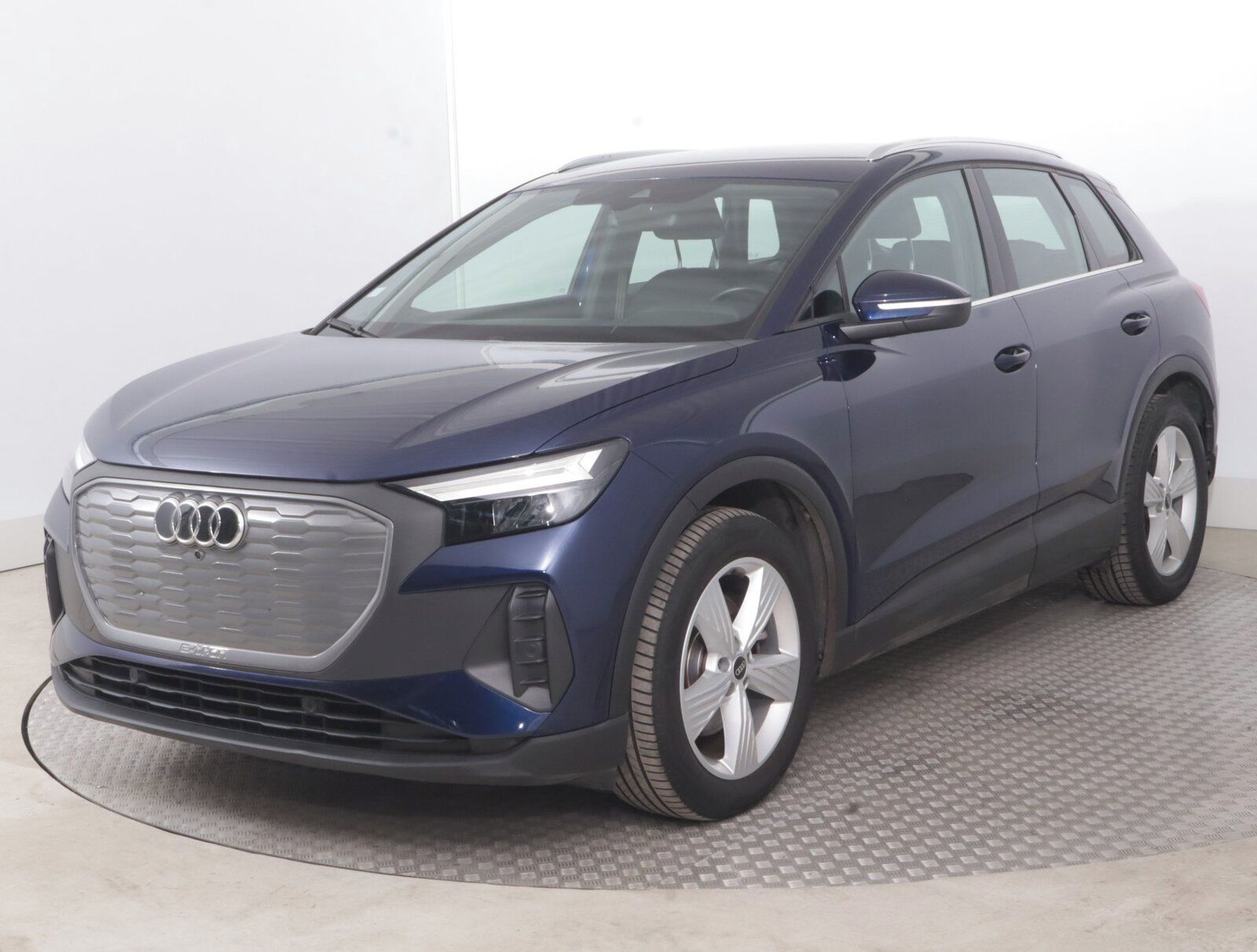 Audi Q4 e-tron, 35 e-tron, Automat, Navi - fotka 2