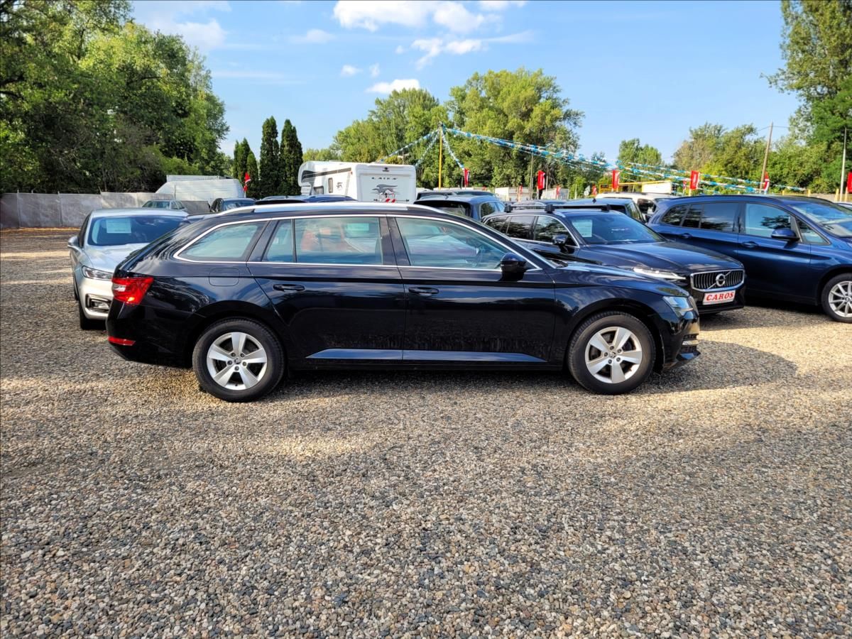 Škoda Superb, 1,5 tsi,navi,digiklima,Led,alu - fotka 4