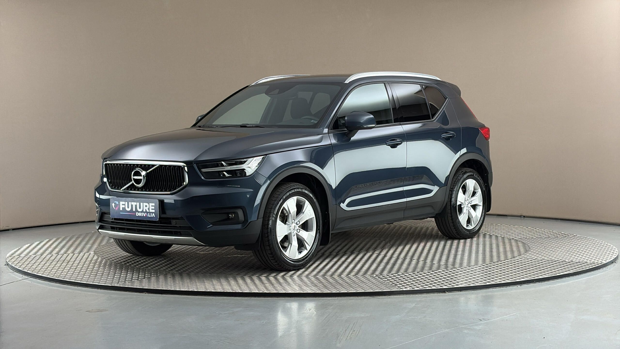 Volvo XC40, 2.0 B4 AUT AWD Momentum Pro