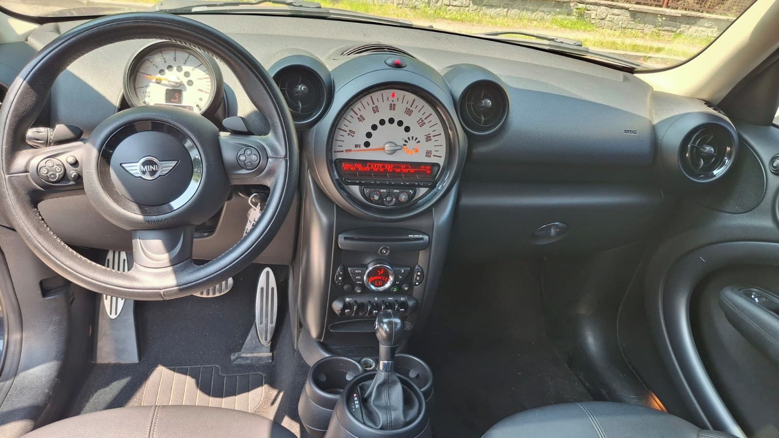 Mini Cooper S, AUTOMAT max.výbavaCOUNTRYMAN - fotka 4