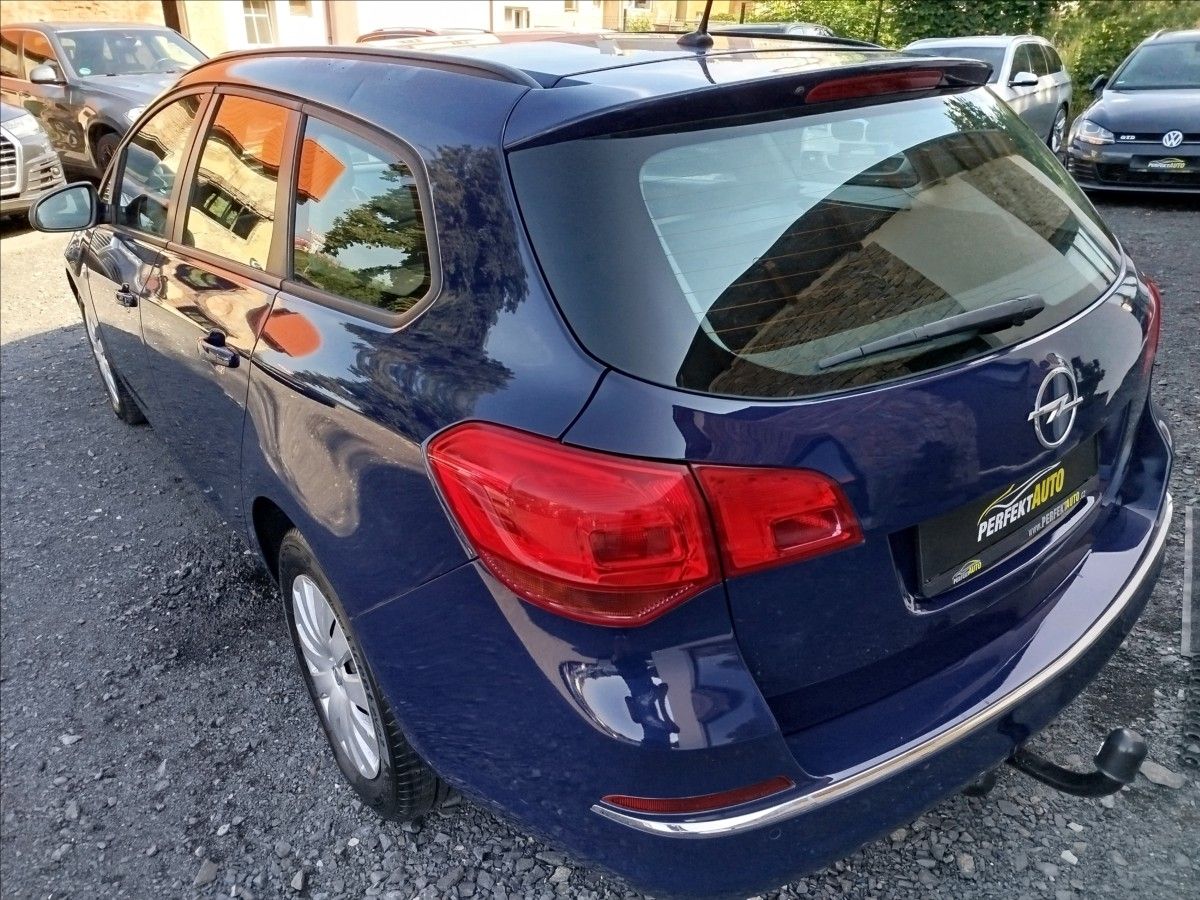 Opel Astra, 1,6 i 85kW ENJOY - fotka 4