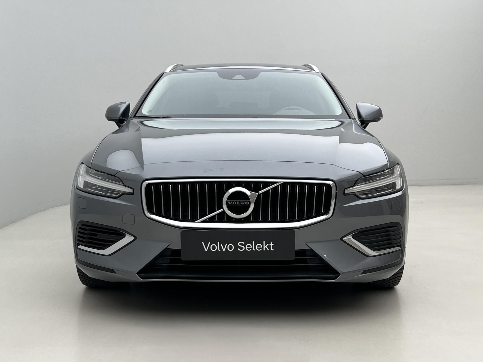 Volvo V60, T6 AWD RECHARGE INSCRIPTION - fotka 2