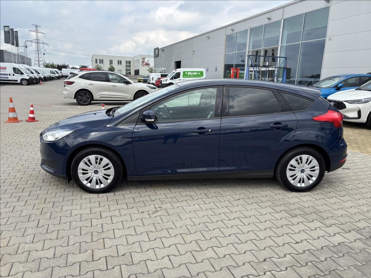 Ford Focus, 1,6 Trend 1.6 Duratec Ti-VCT - fotka 2