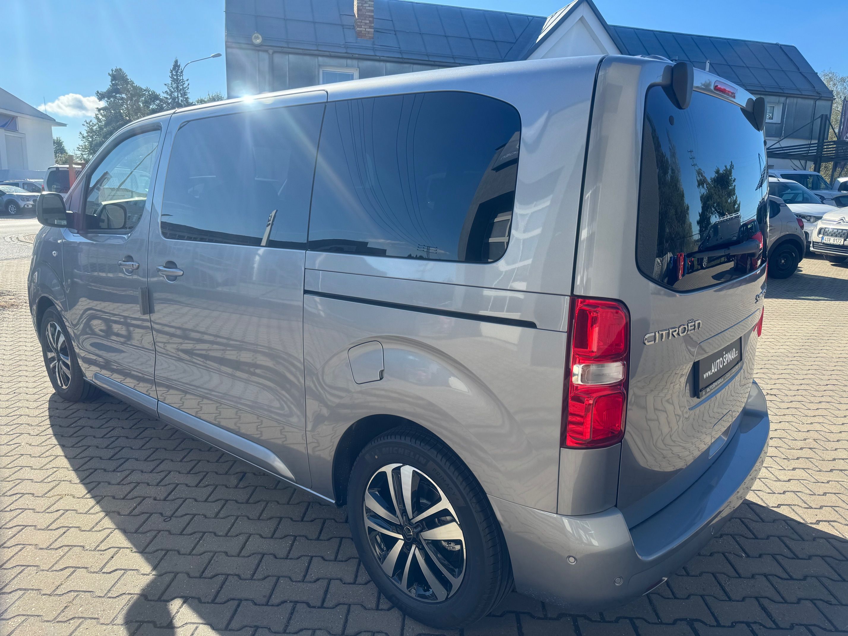 Citroën SpaceTourer, FEEL M 2.2 HDi 180k EAT8 8 mís - fotka 5