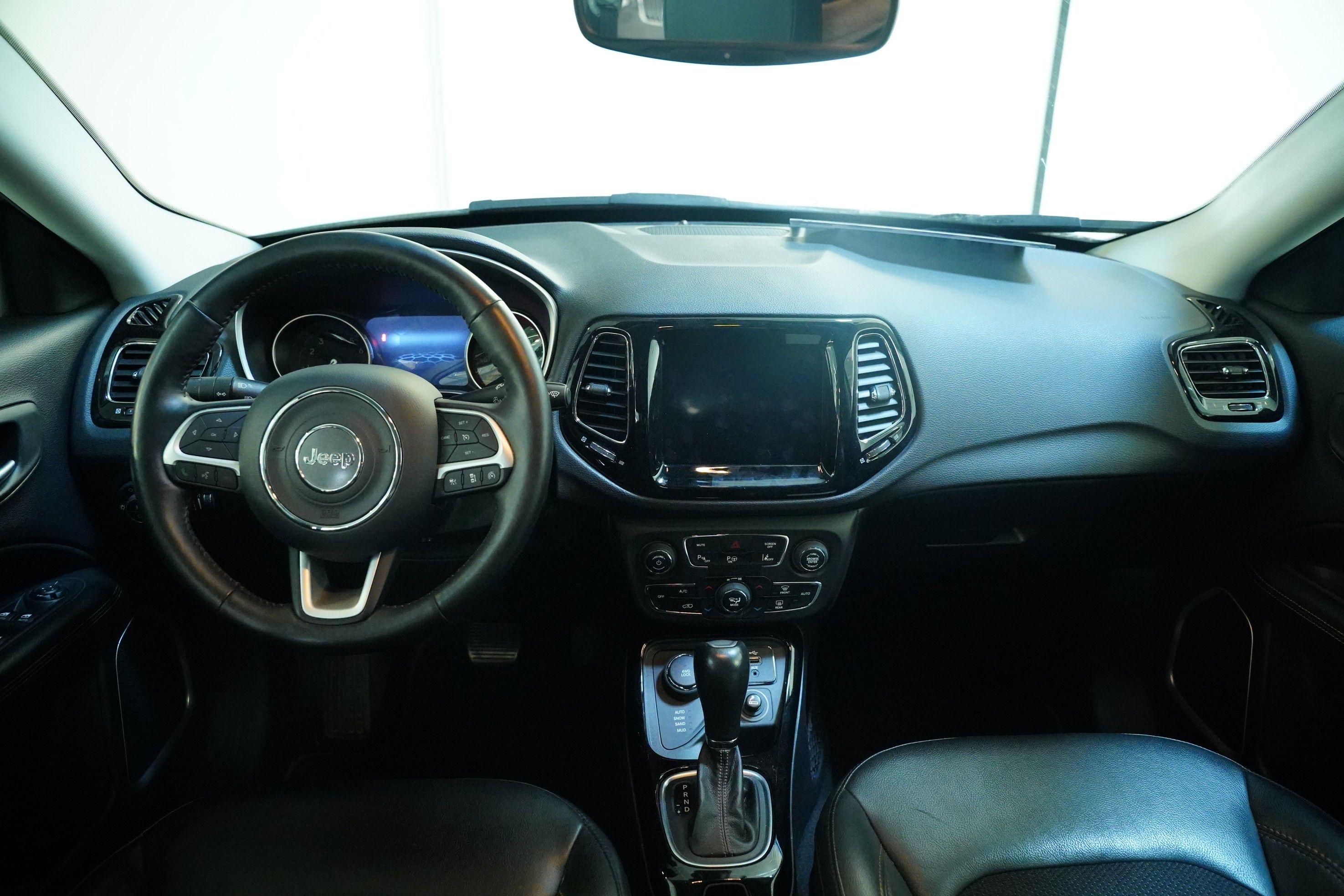 Jeep Compass, 1.4 M-Air 125 kW 4WD Limited - fotka 6