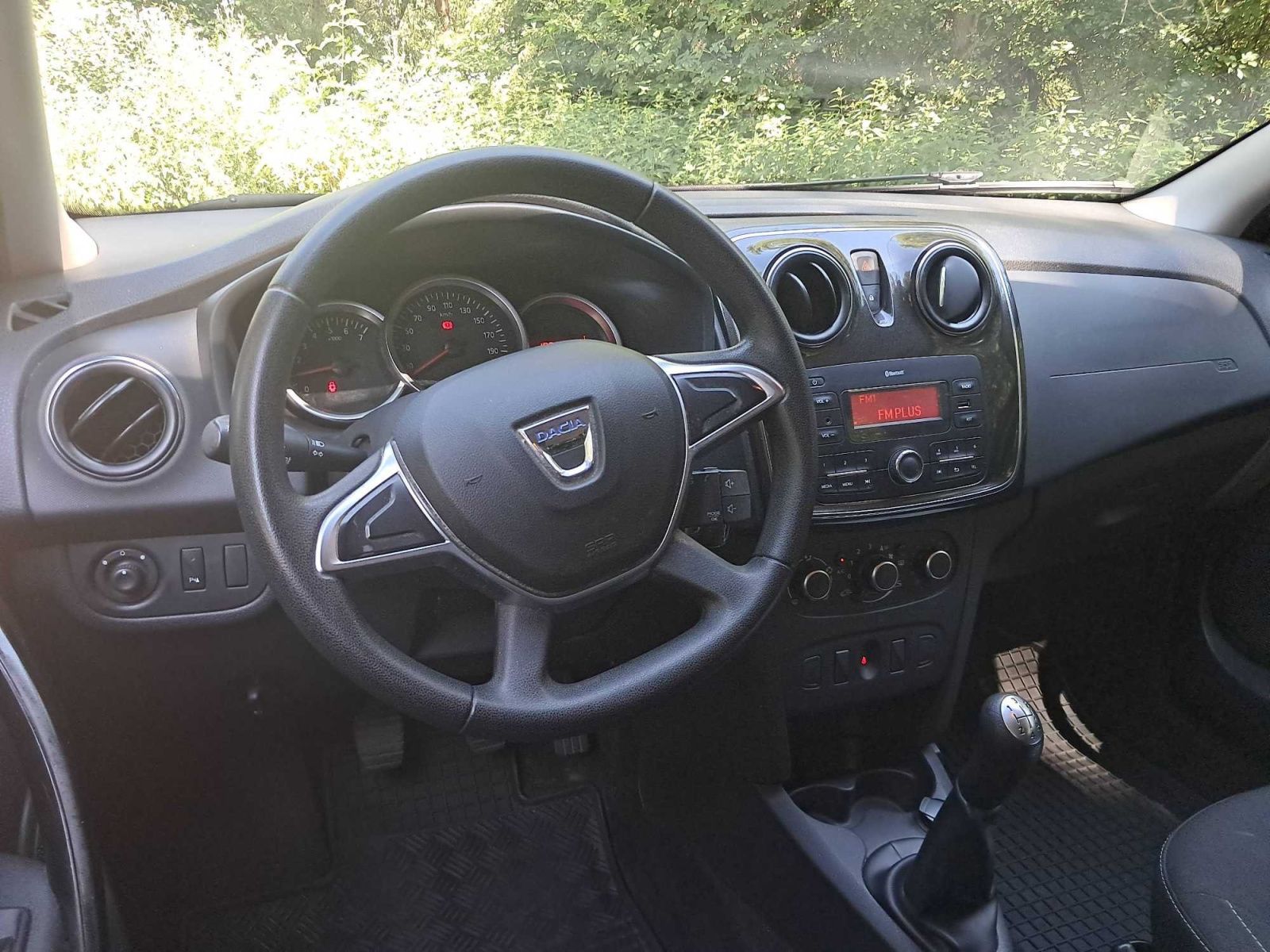 Dacia Logan, 1.0 SCe, ČR,1.maj, Klima - fotka 3