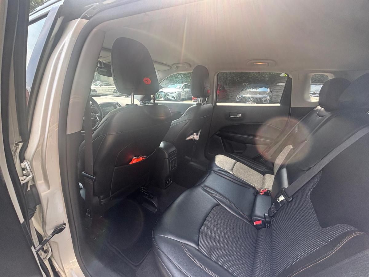 Jeep Compass, 2,0 MJET 140k  4WD Limited - fotka 4