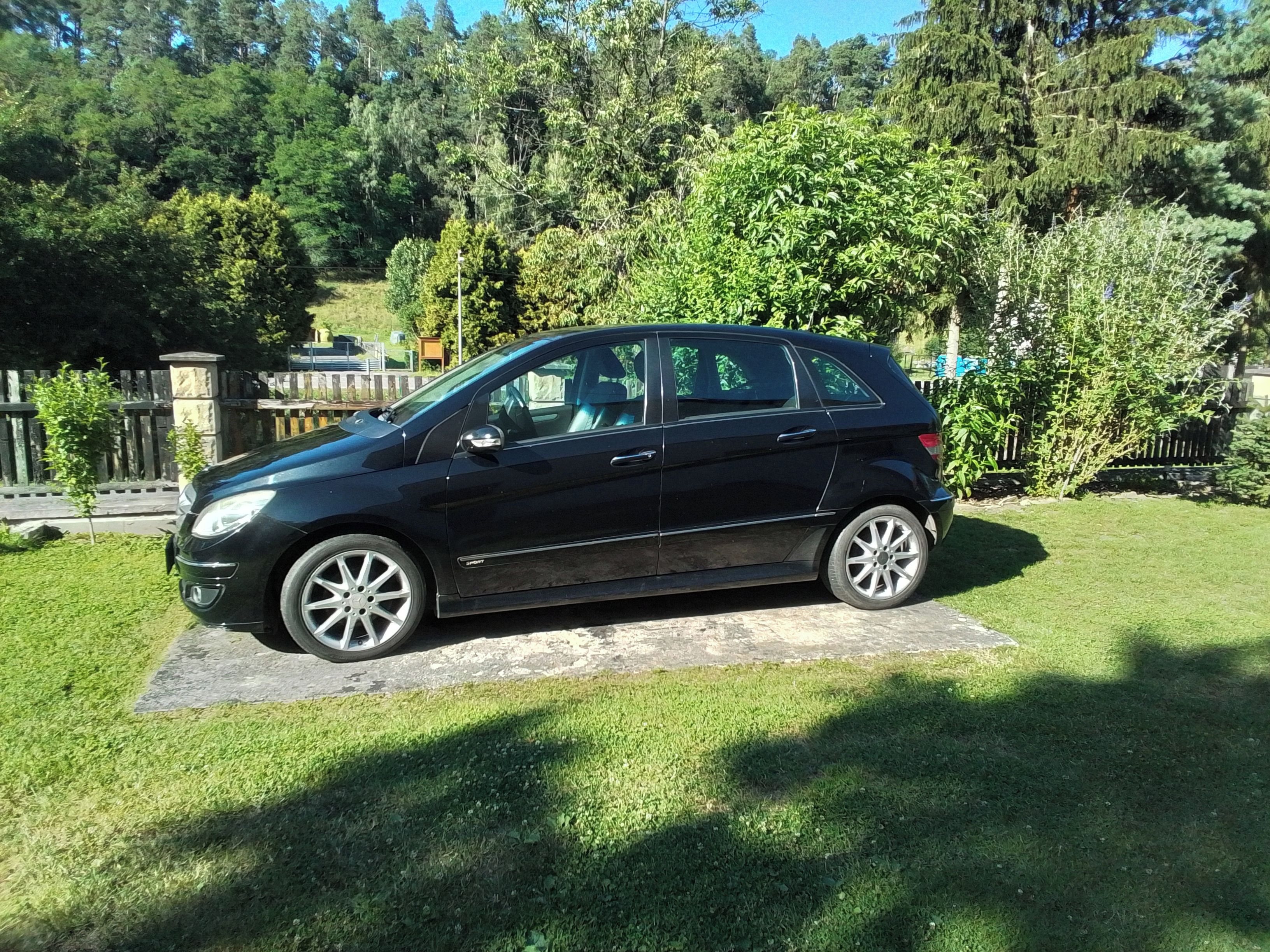 Mercedes-Benz Třídy B, Mercedes B200 TDI sportline - fotka 5