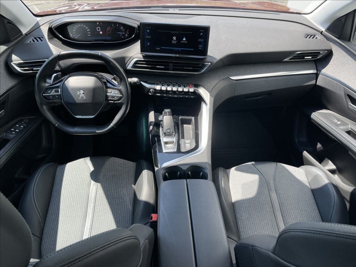 Peugeot 5008, 1,5 BlueHDi A8 Allure Pack - fotka 6