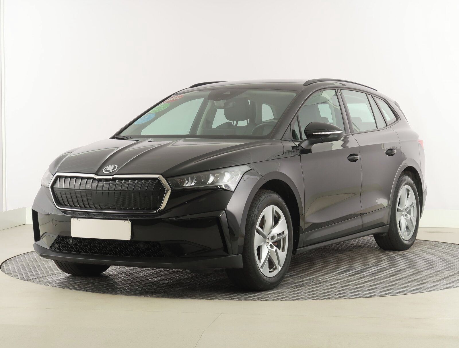 Škoda Enyaq iV, 60 (62 kWh), SoH 92%, Automat - fotka 2