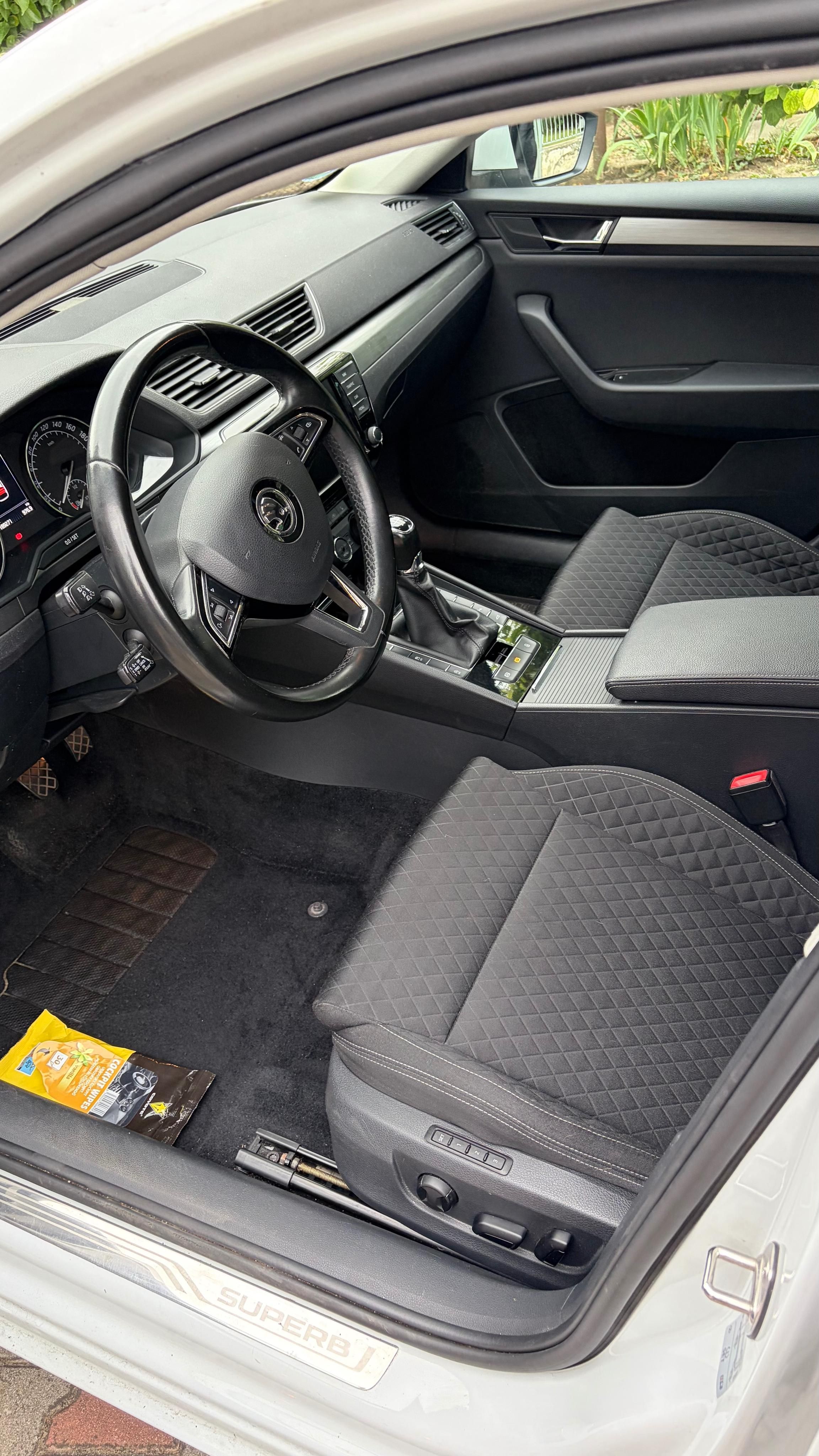 Škoda Superb, Škoda Superb III 2.0 TDI 140KW - fotka 5