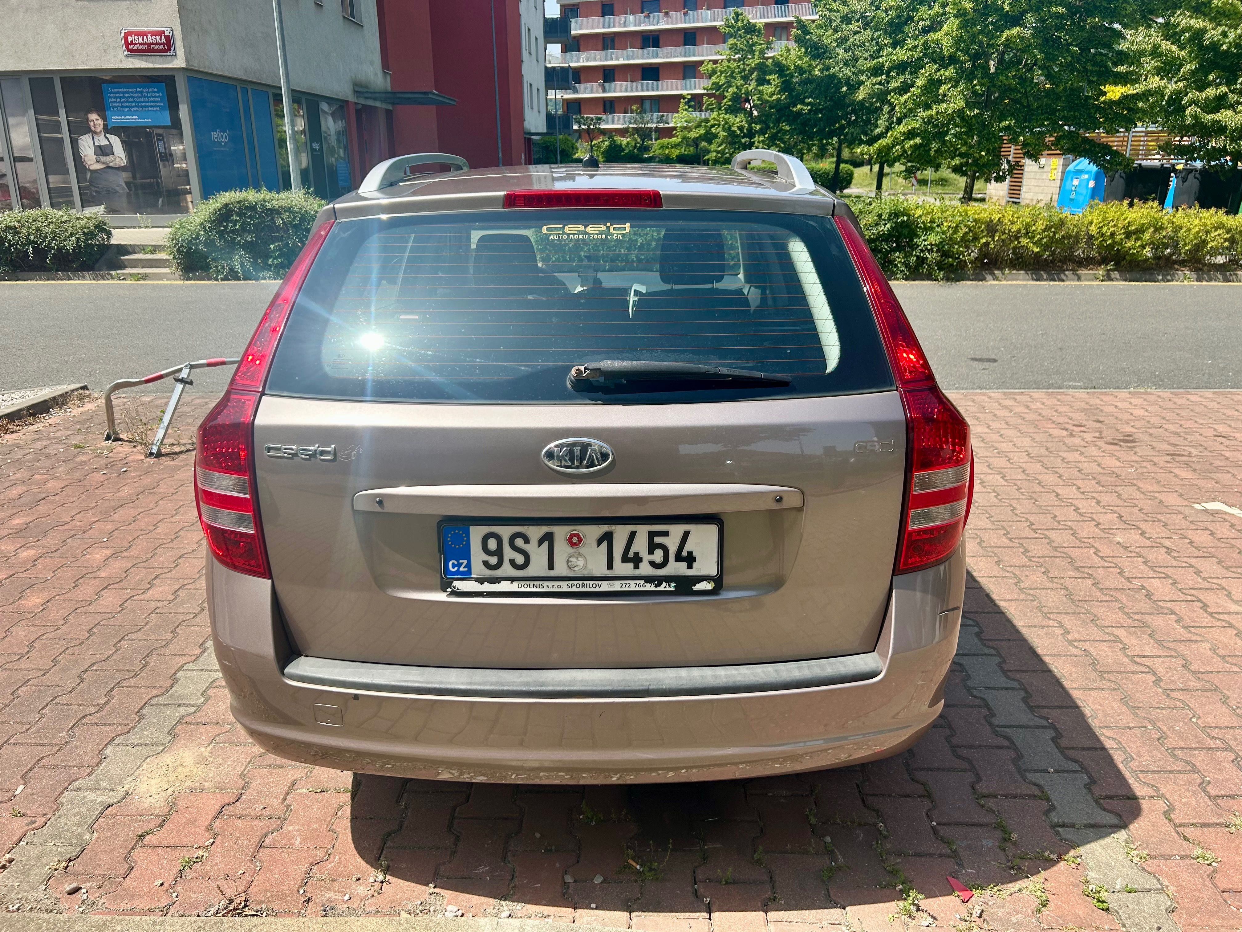 Kia Cee´d, Kia Ceed Combi 1.6 - fotka 5