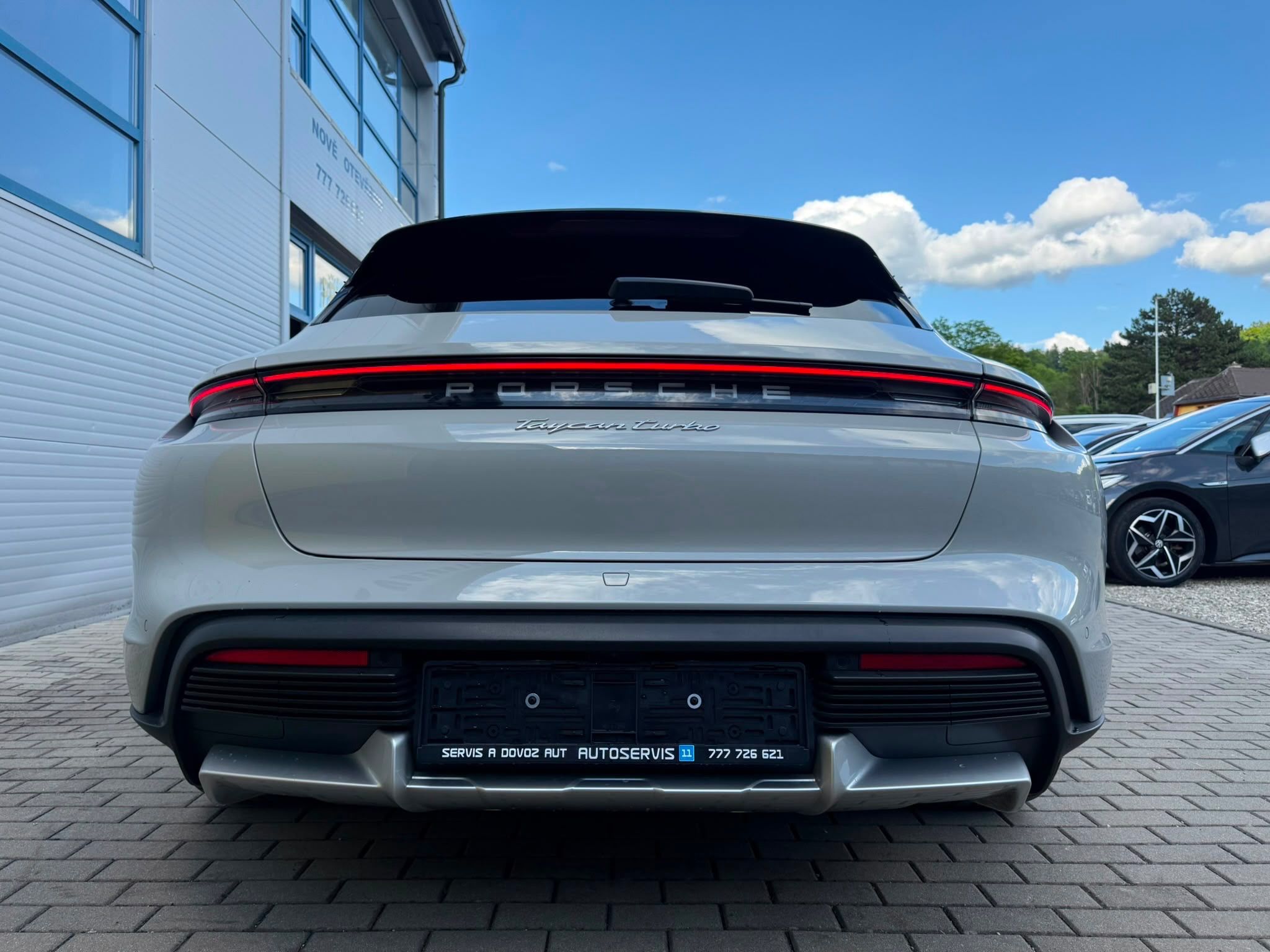 Porsche Taycan, Porsche Taycan Turbo - fotka 4
