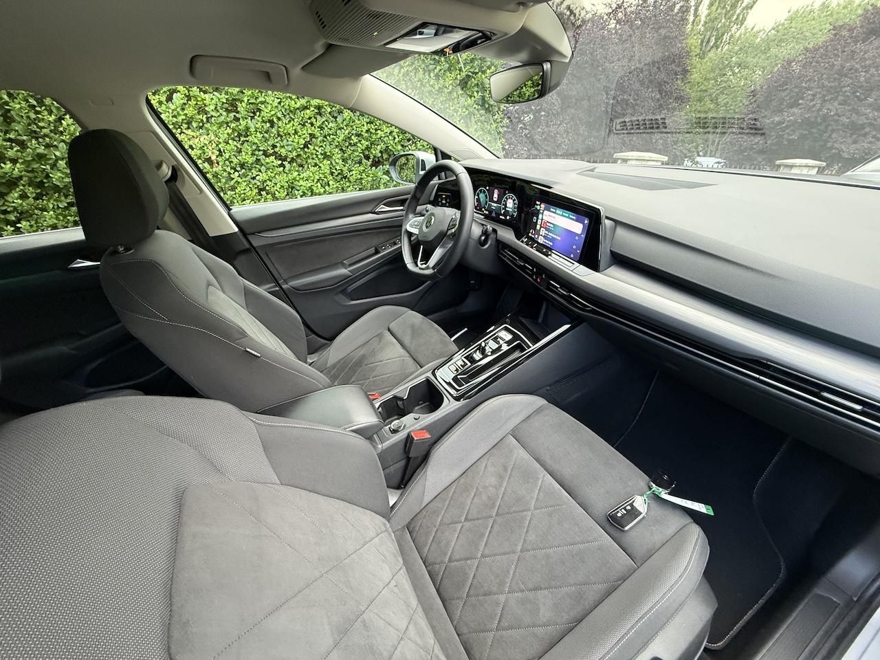 Volkswagen Golf, 2,0TDi 110kW STYLE Masáž,ACC - fotka 4