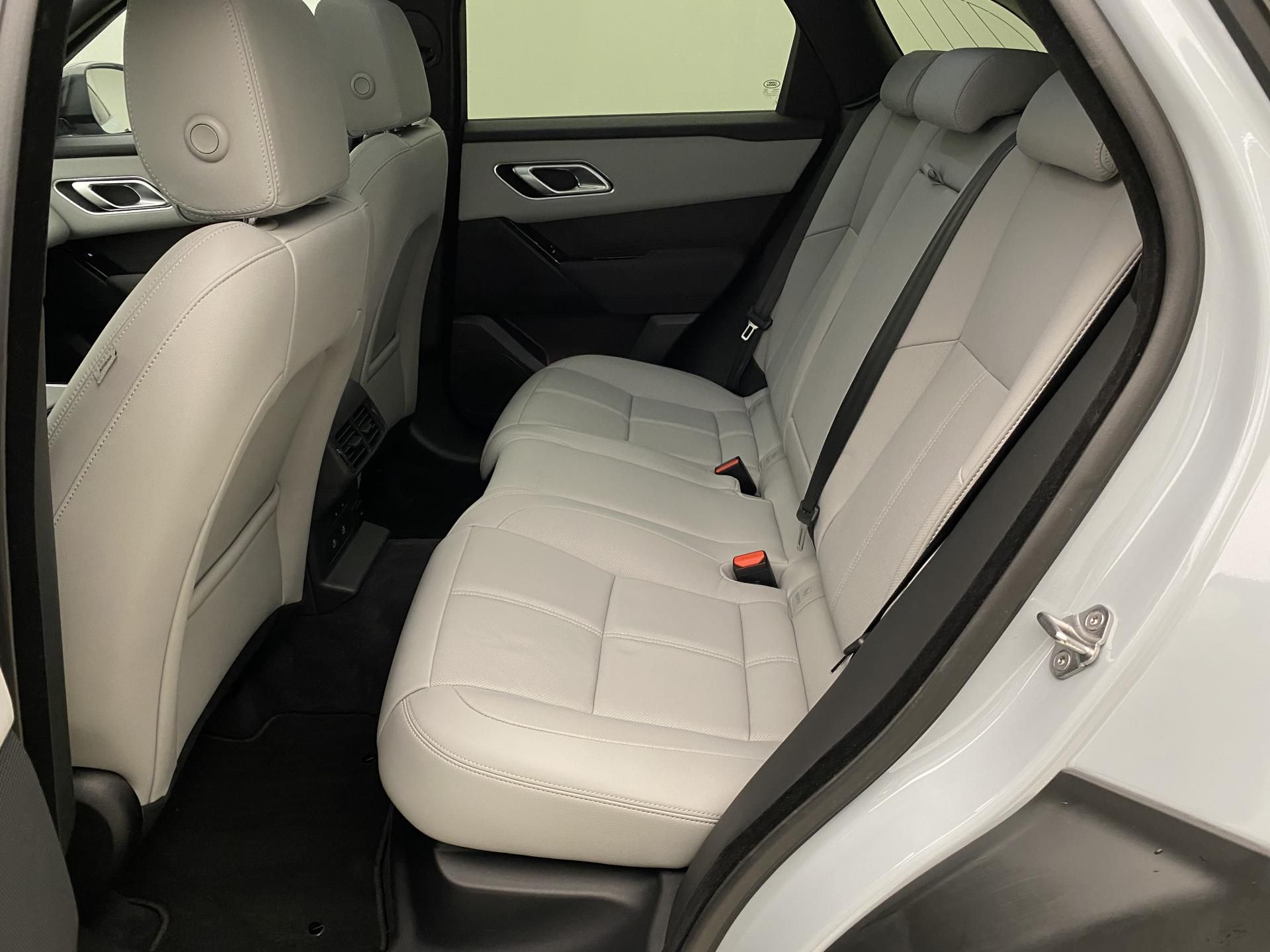Land Rover Range Rover Velar, D300 DYNAMIC SE AWD AUT - fotka 5