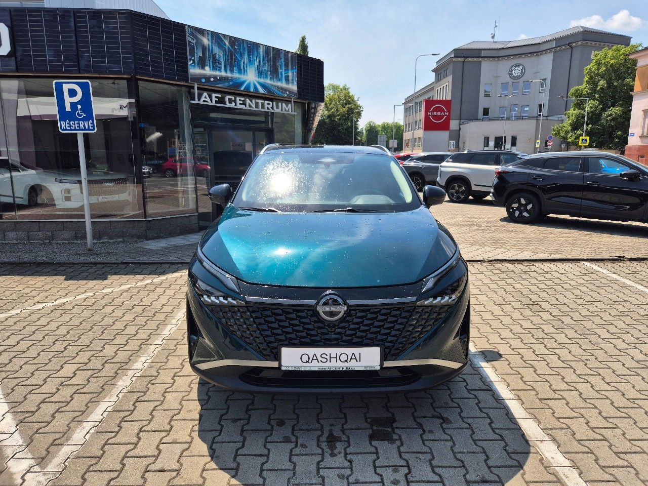 Nissan Qashqai, 1.3T mHEV MT,2WD, SKLADEM - fotka 2