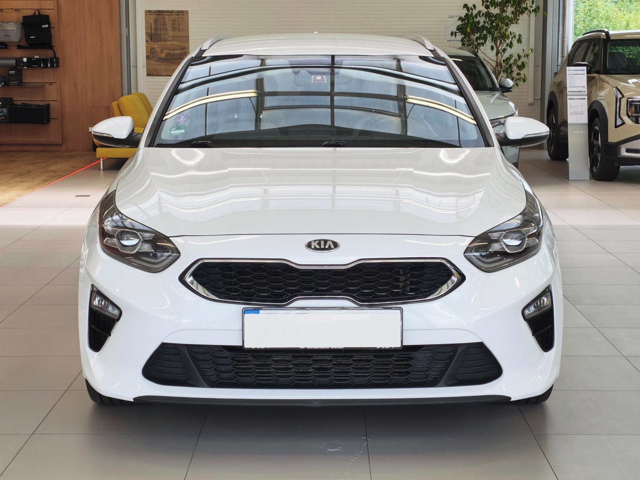Kia Cee´d, SW 1,4 TGDi 103kW Premium - fotka 2