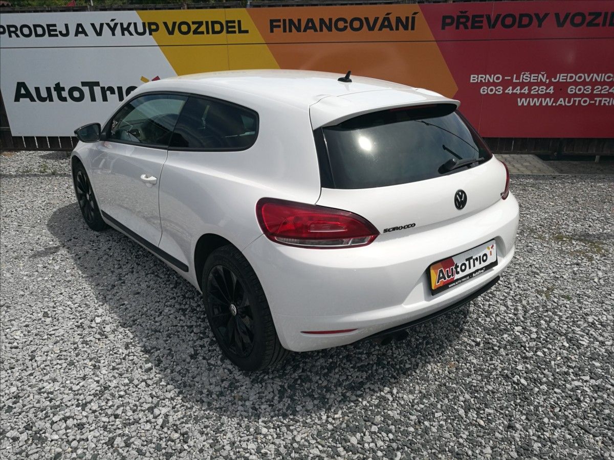 Volkswagen Scirocco, 1,4 TSI aut.klima - fotka 4