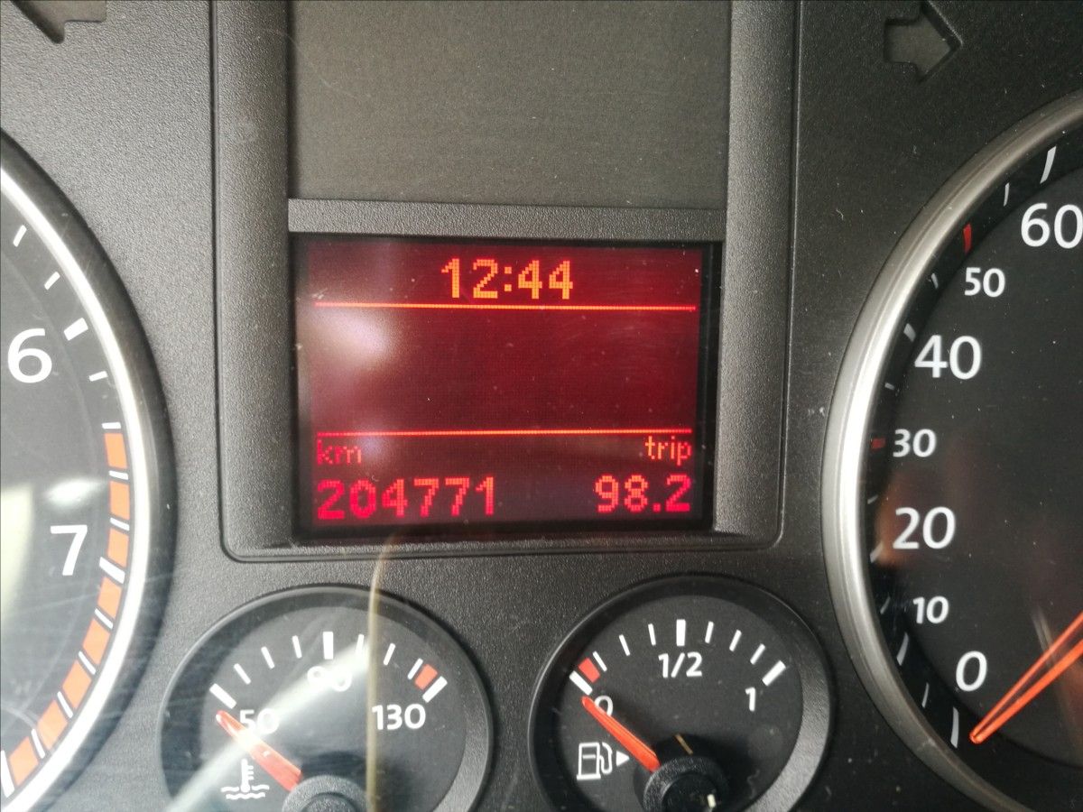 Volkswagen Scirocco, 1,4 TSI aut.klima - fotka 6