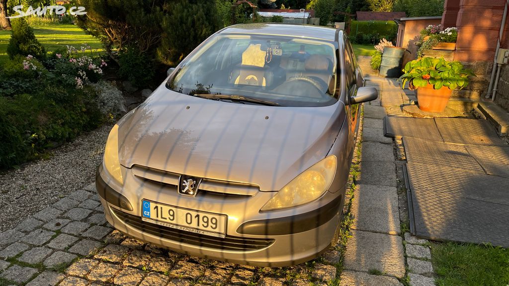 Peugeot 307, 1.4i benzín, KFU, 65kW, Euro 3