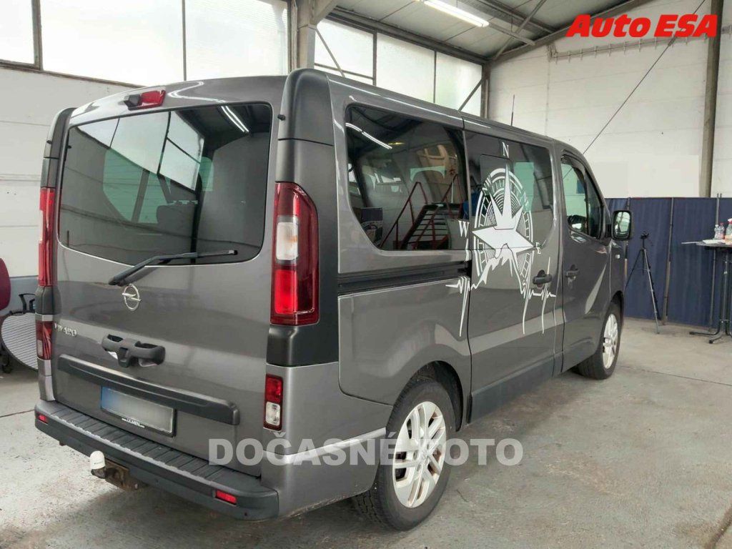 Opel Vivaro, 1.6CDTi 8míst,navi,AC - fotka 3
