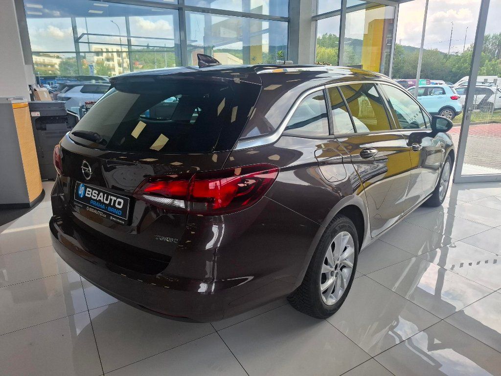 Opel Astra, 1.4T 110KW AUT 2018 - fotka 3
