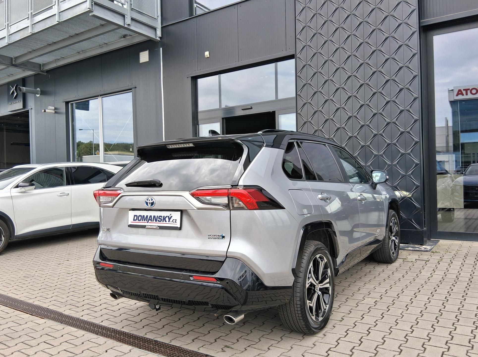 Toyota Rav4, EXECUTIVE JBL PHEV 4x4 225 kW - fotka 3