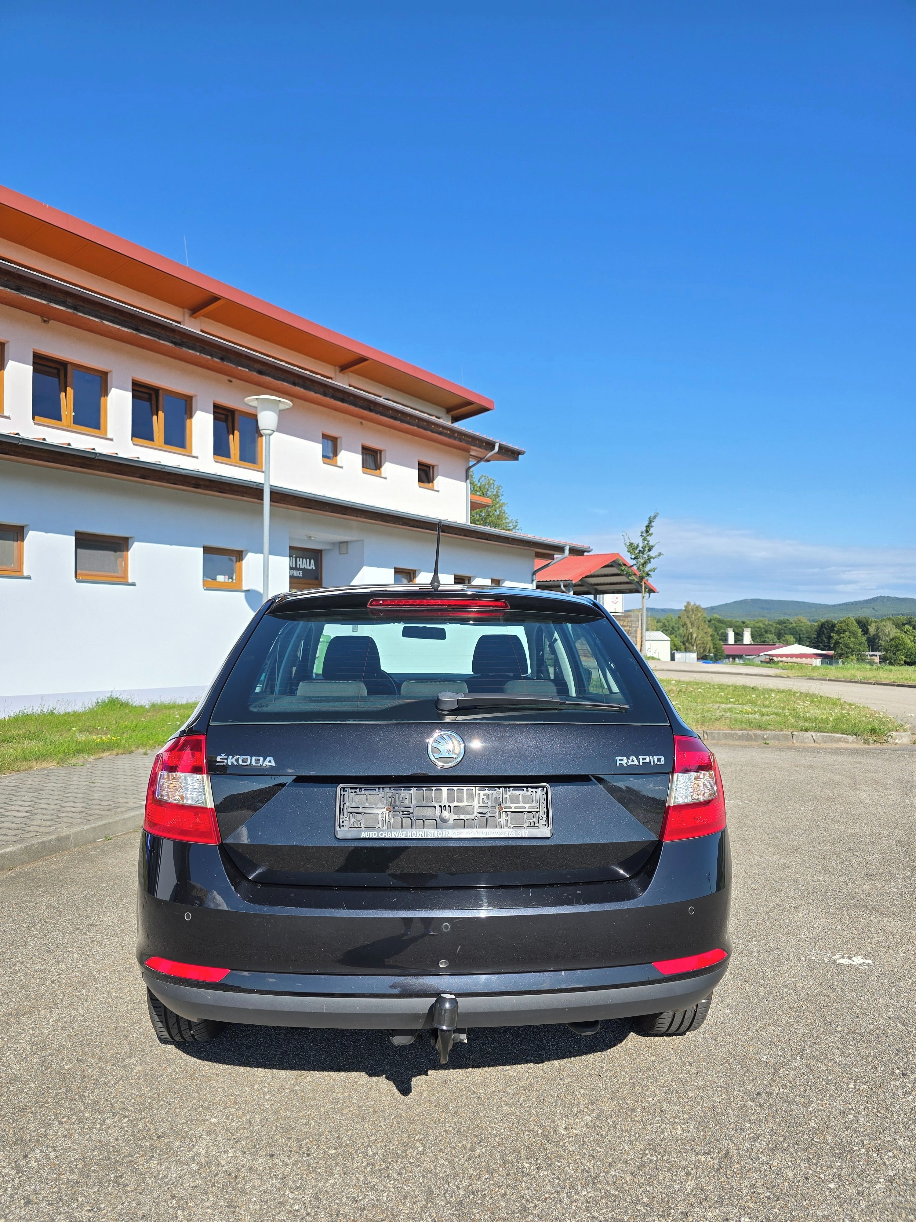 Škoda Rapid, 1.2 TSI SPACEBACK /tažné/klima - fotka 6