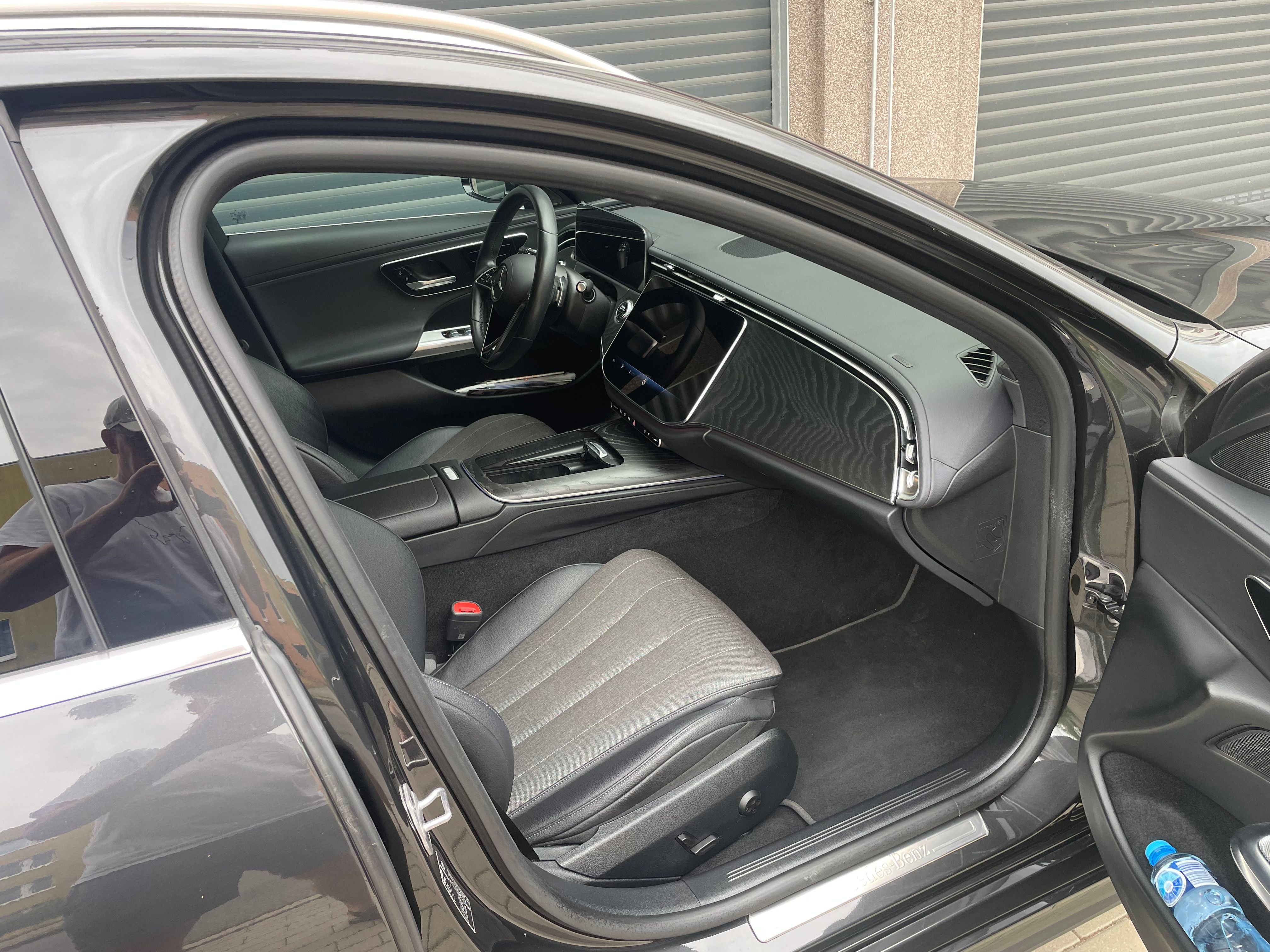 Mercedes-Benz Třídy E, E300E model 2024 - fotka 4