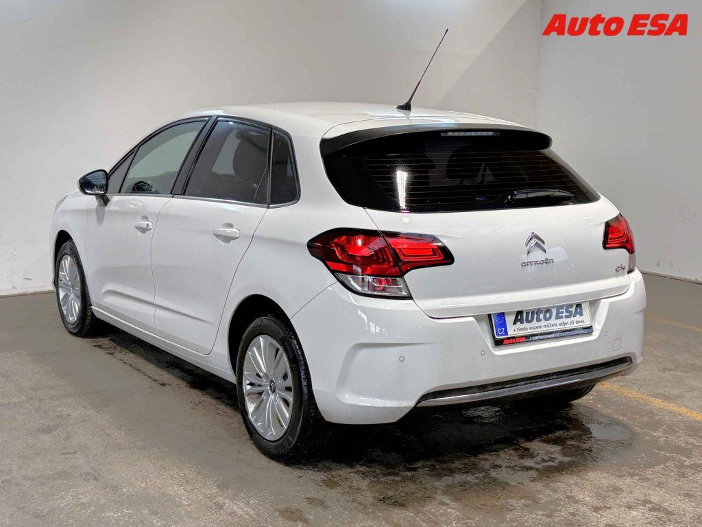 Citroën C4, 1.6HDi,AC,park.asist - fotka 6