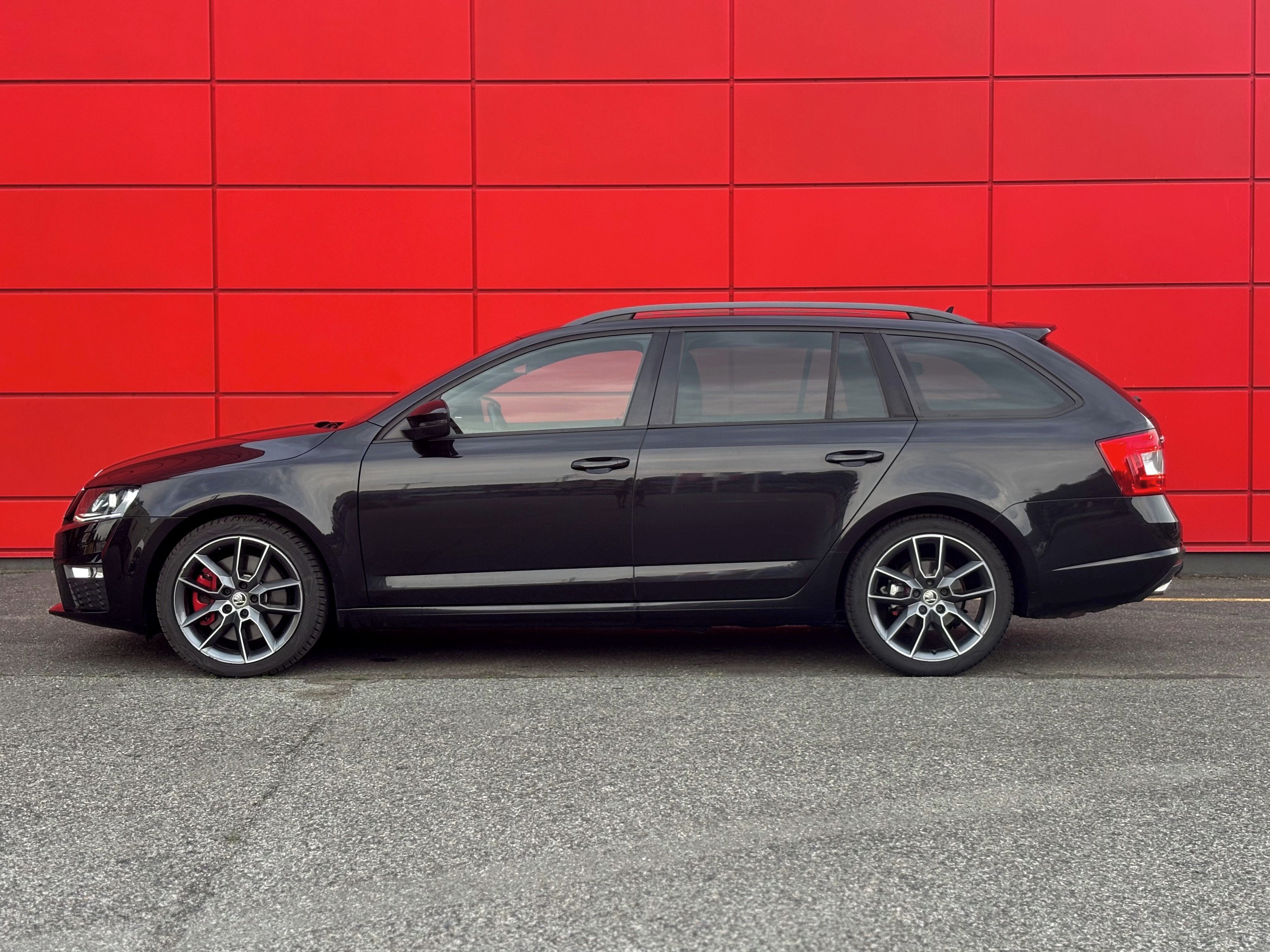 Škoda Octavia, 2.0 TDI 135kW Tažné Canton - fotka 3