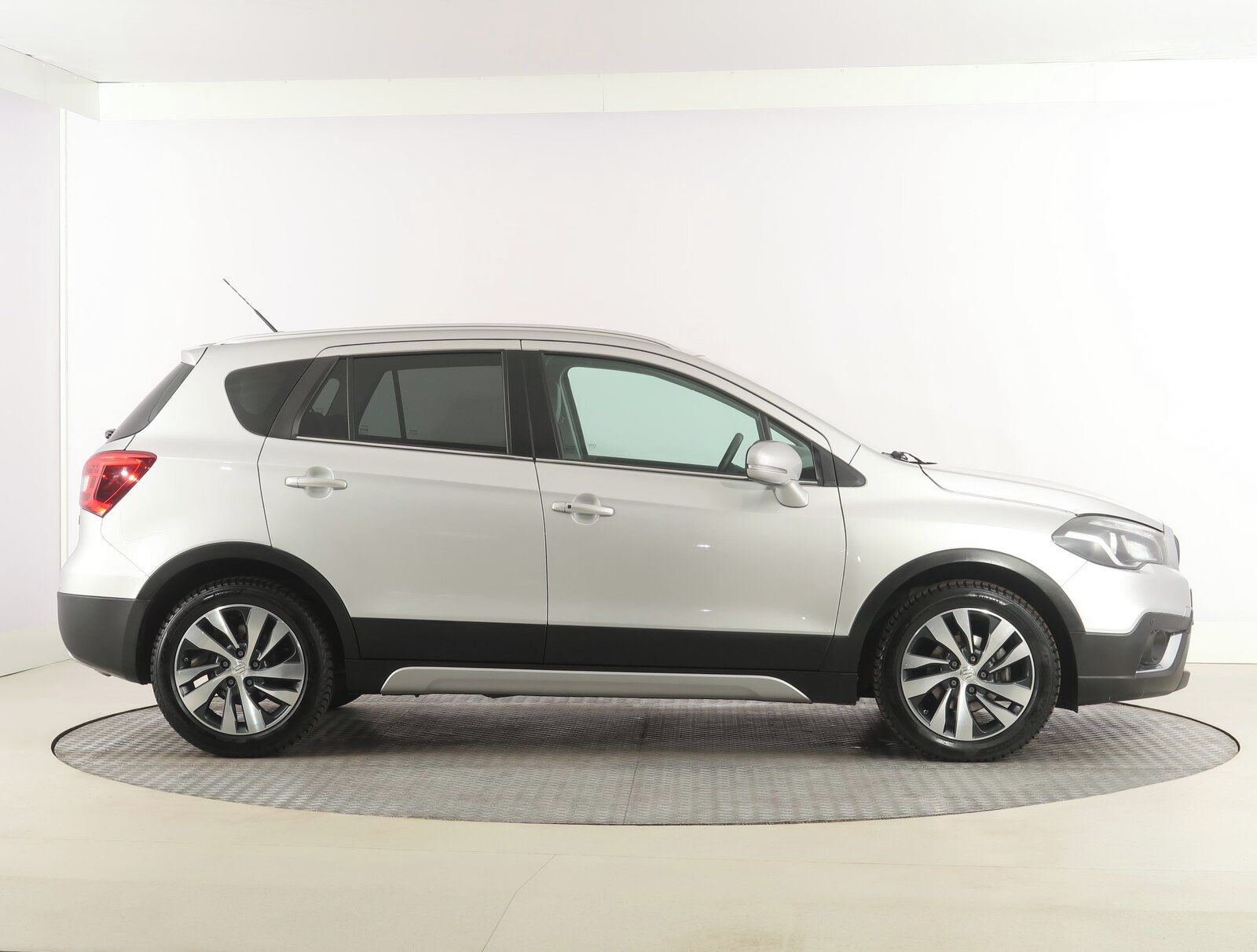 Suzuki SX4 S-Cross, 1.4 BoosterJet, Elegance, 4X4 - fotka 6