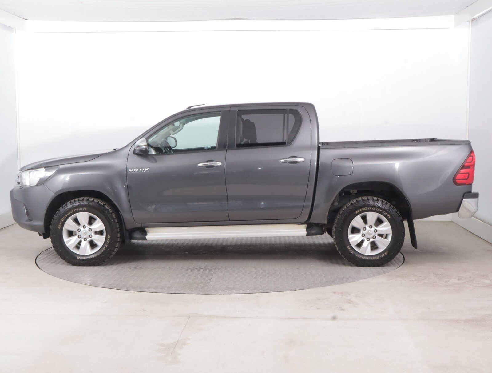 Toyota Hilux, 2.4 D-4D, 4X4, Automat - fotka 3