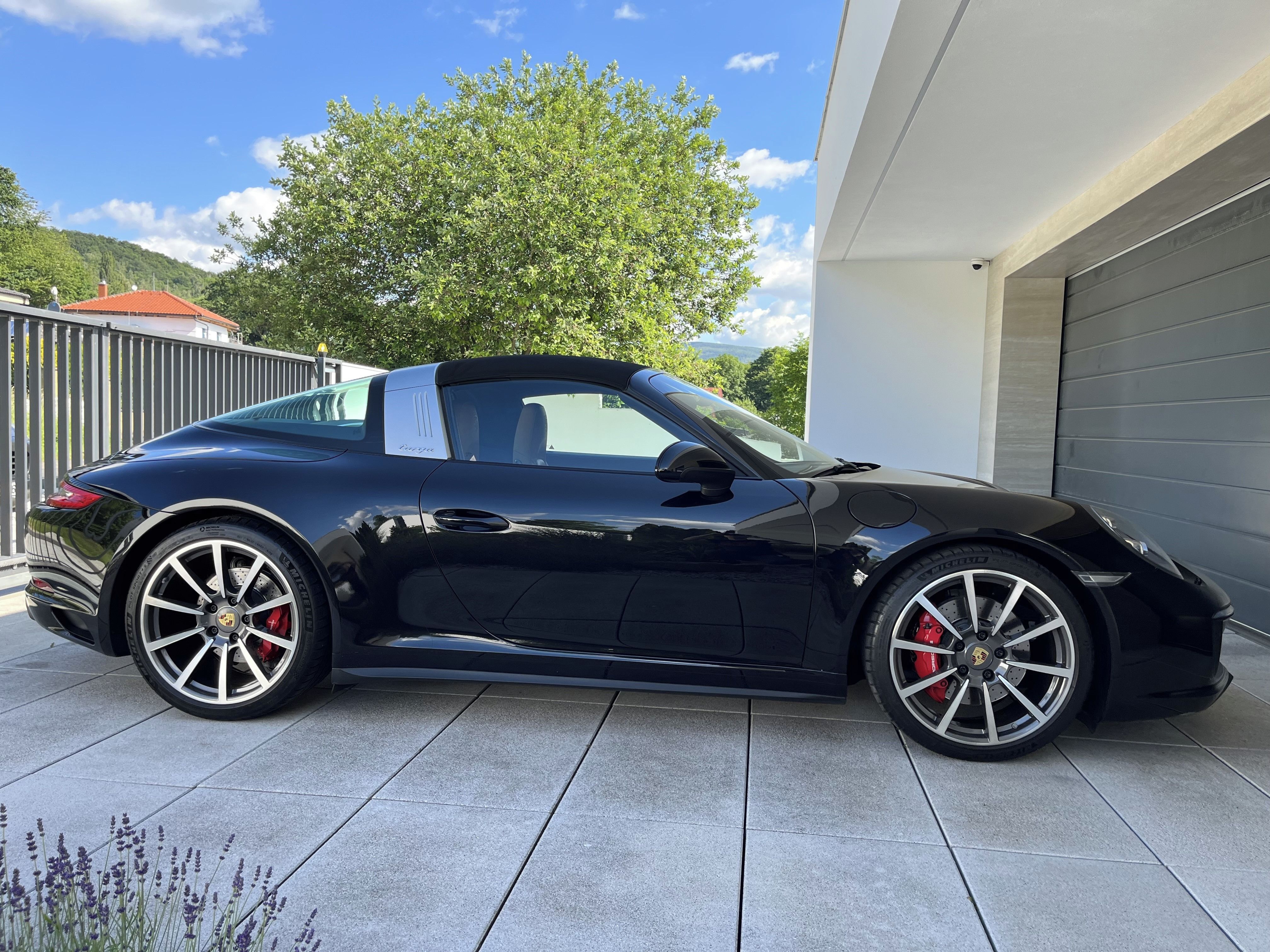 Porsche 911, Targa 4S 991.2 309 kW - fotka 6