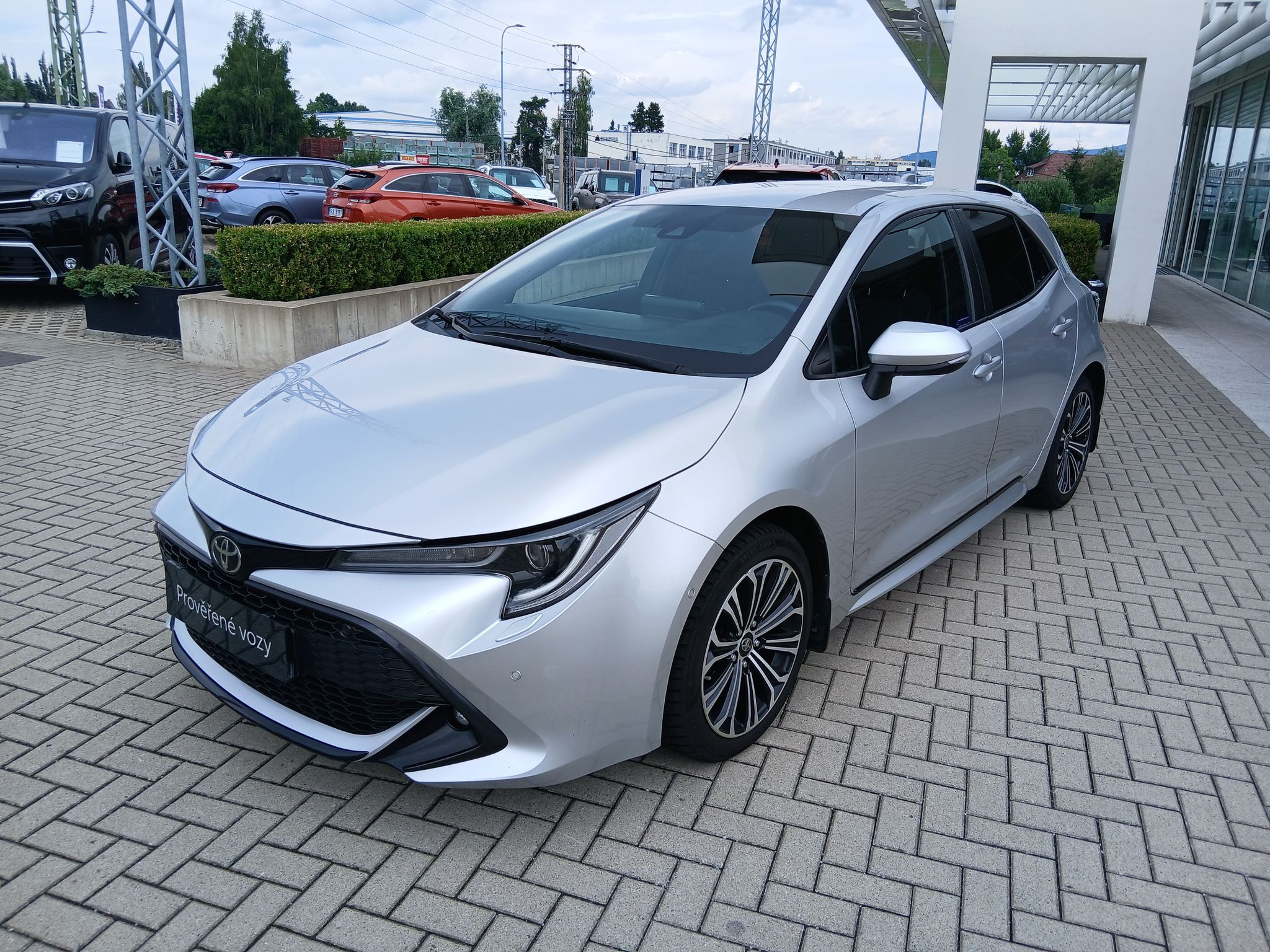 Toyota Corolla, 1.2 Turbo 85kW Style Tech - fotka 2