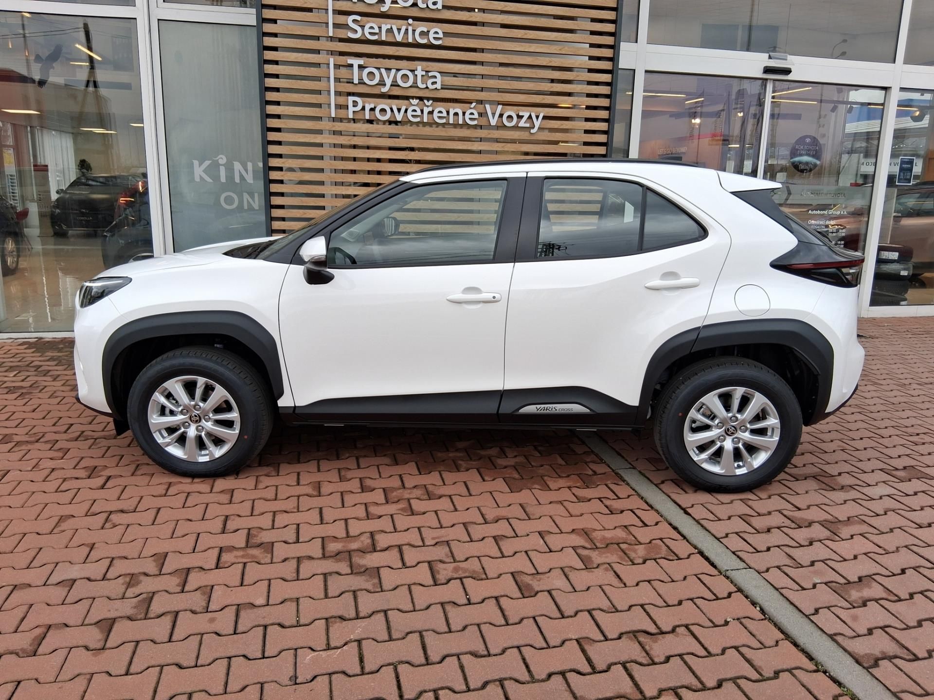 Toyota Yaris Cross, 1,5 HEV LIMITED EDITION - fotka 6