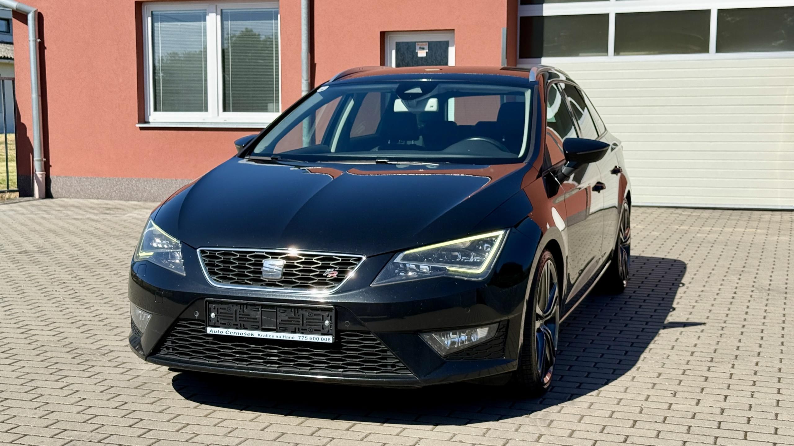 Seat Leon, ST*2.0TDi*135kW*FR*LED*ACC*
