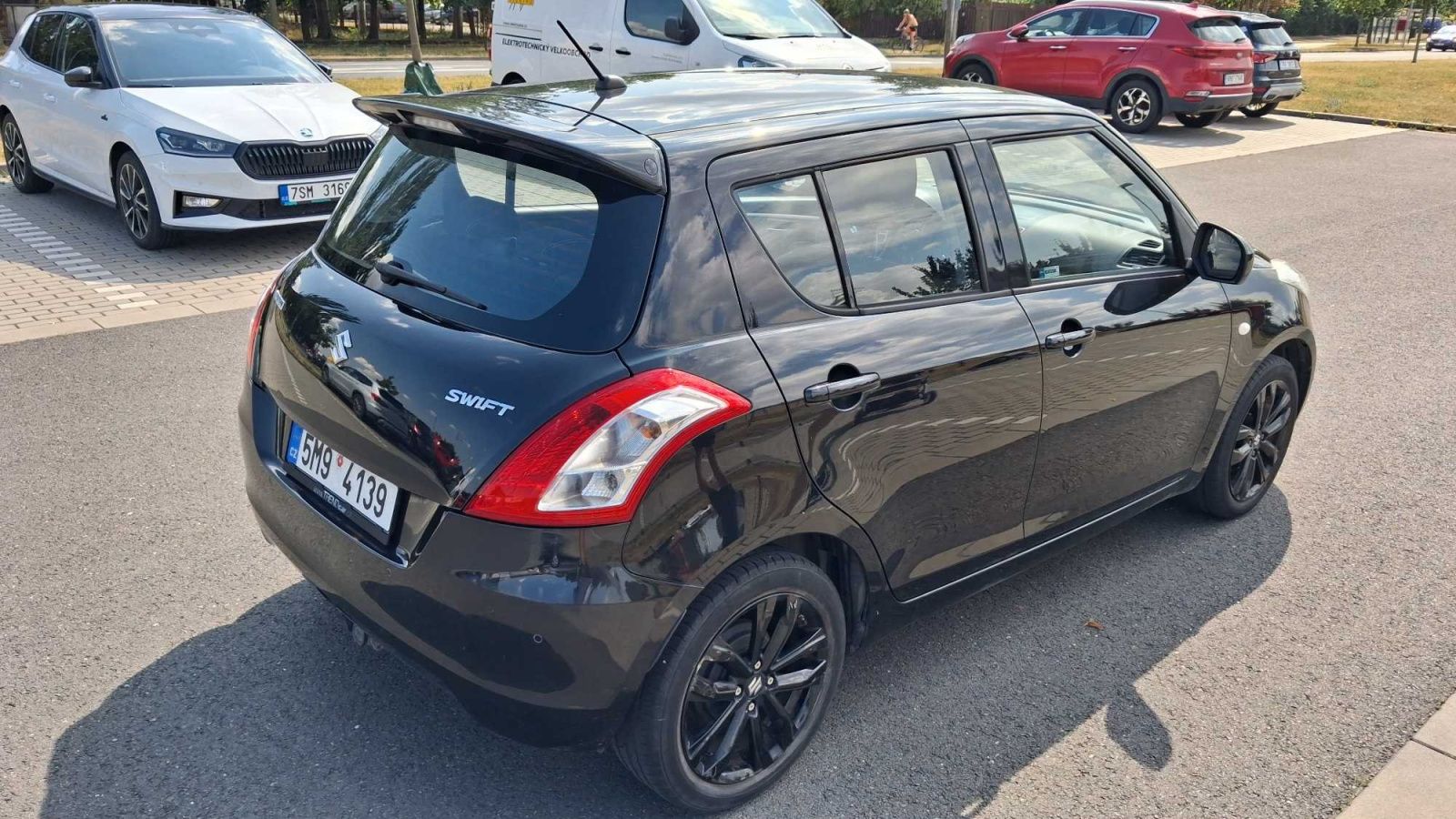 Suzuki Swift, 1.2, Serv.kniha, Klima - fotka 2