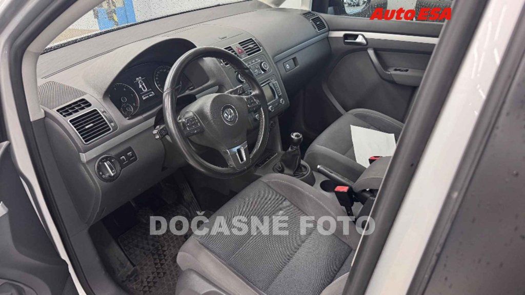Volkswagen Touran, 2.0 TDI,panorama,autoAC - fotka 3