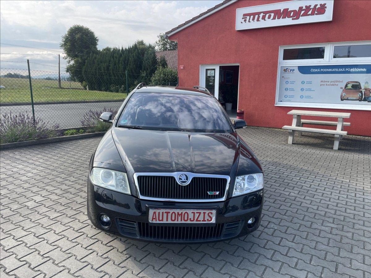 Škoda Octavia, 2,0 FSI RS 147 kW DIGIKLIMA XE - fotka 2