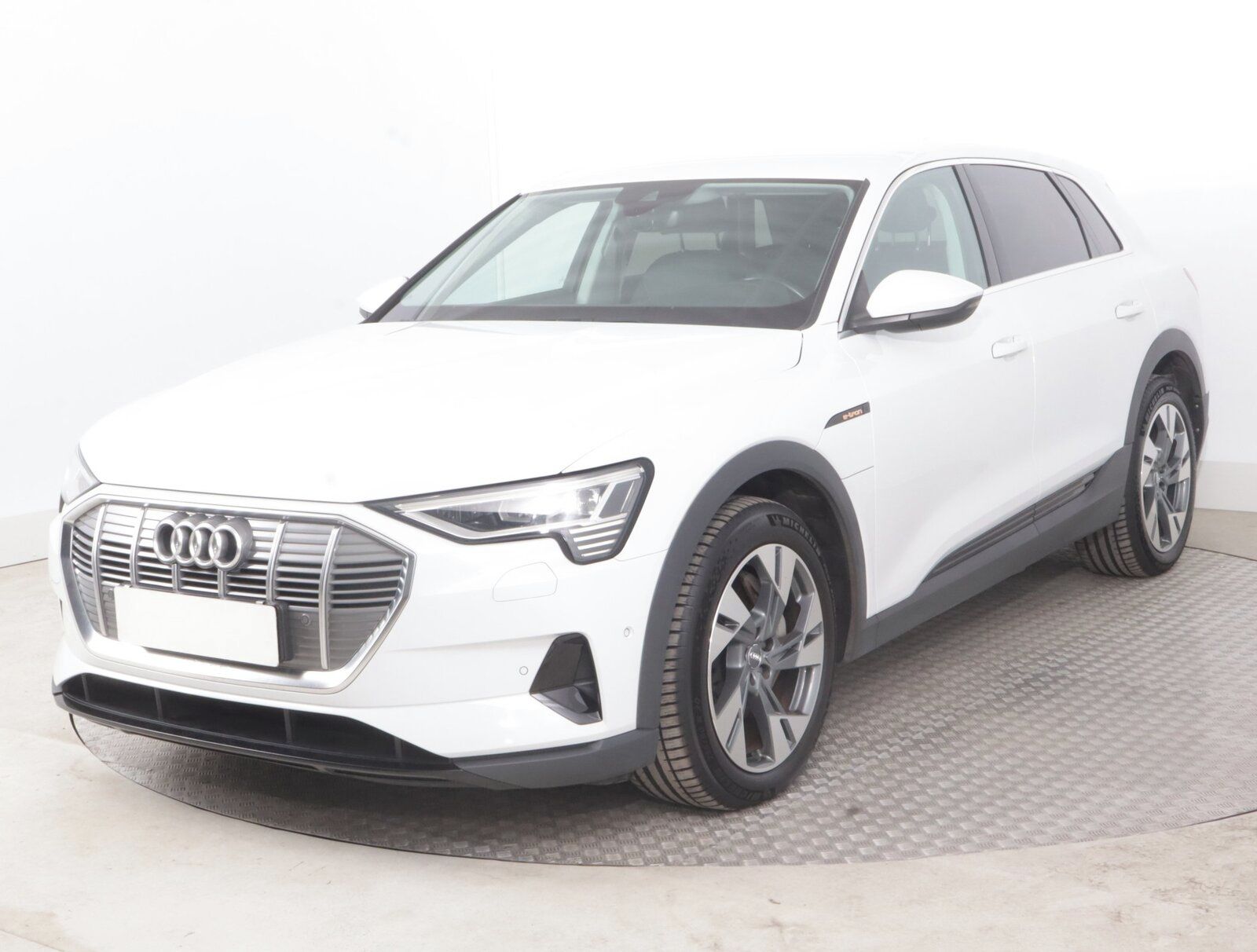 Audi e-tron, e-tron 50 quattro, SoH 87% - fotka 2