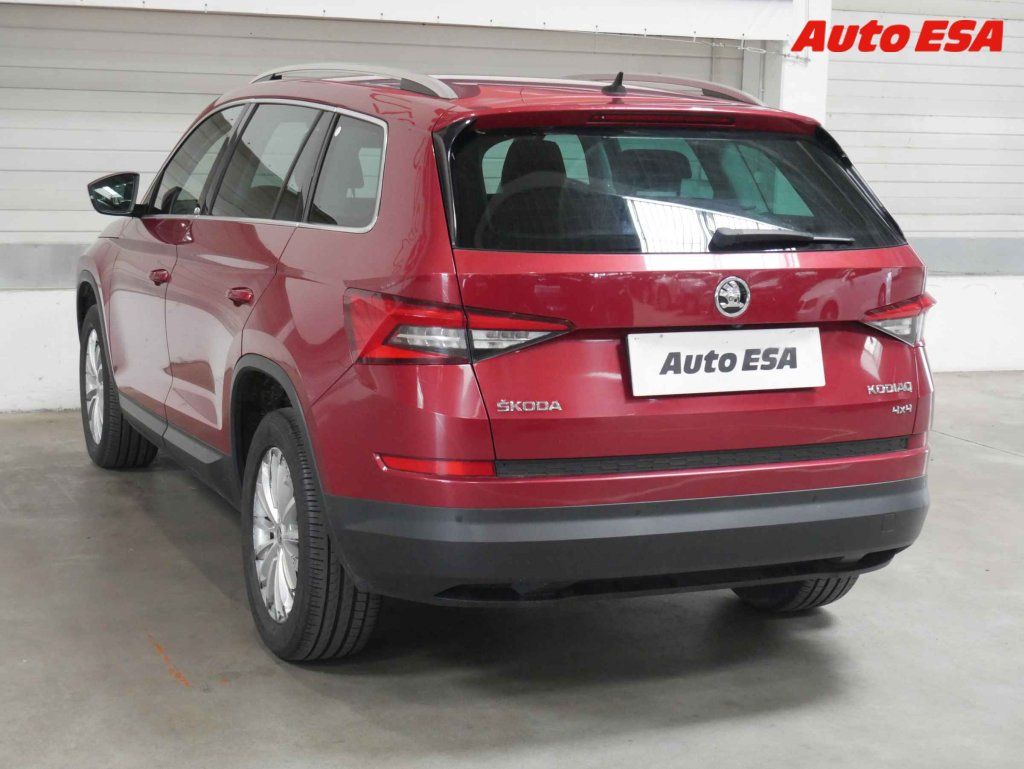 Škoda Kodiaq, 2.0TDi 4x4,Style,DSG,LED - fotka 4