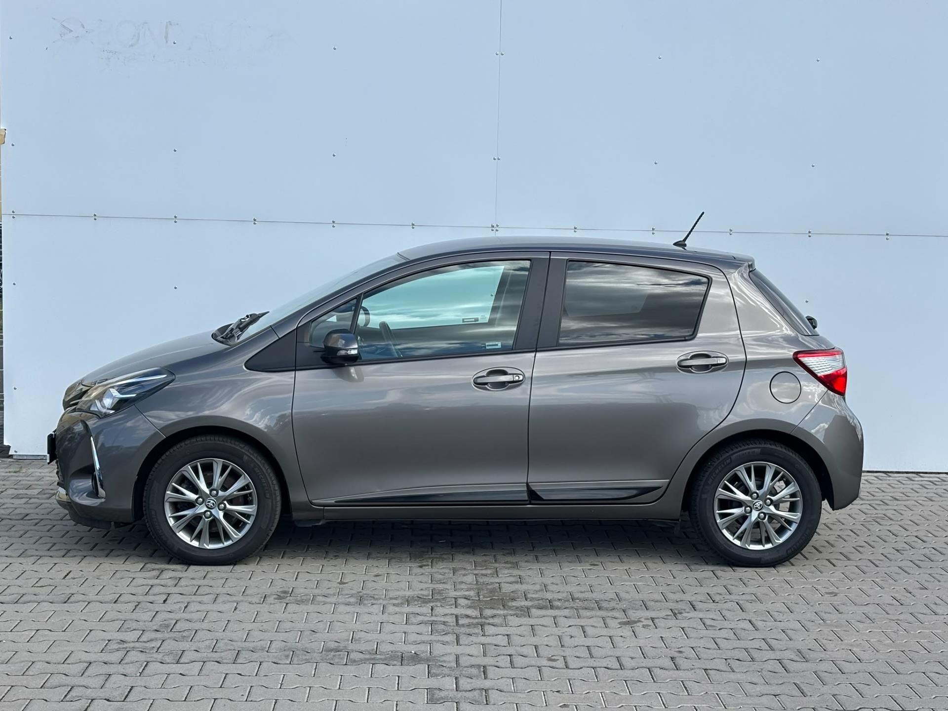 Toyota Yaris, 1.5 VVT-i Active Trend - fotka 3