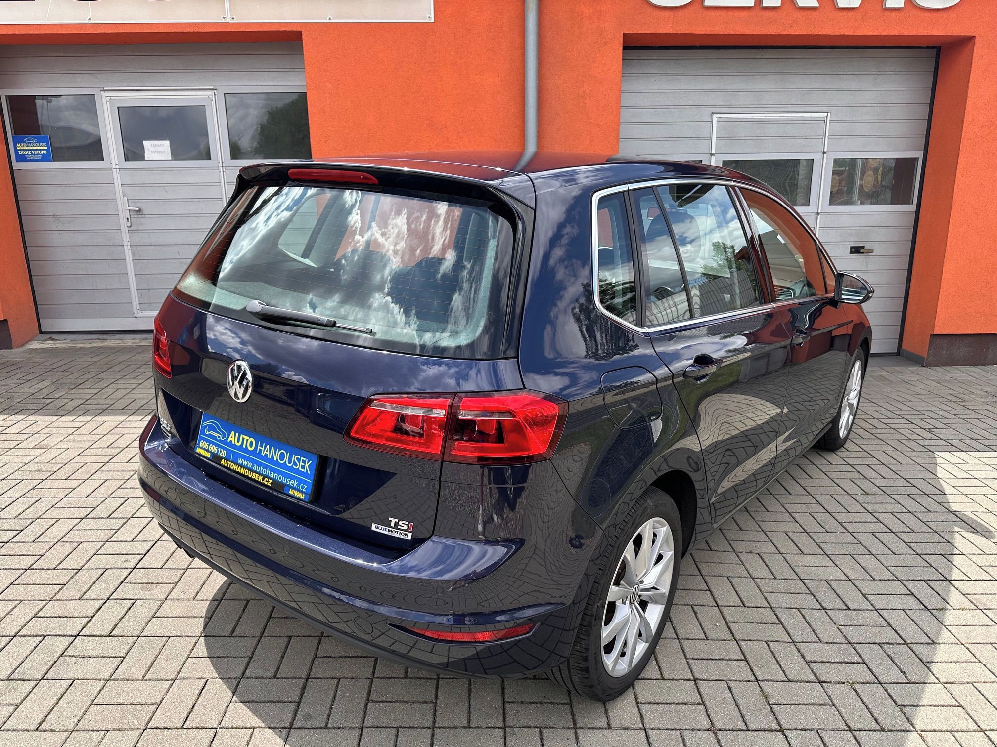 Volkswagen Golf Sportsvan, 1.4 TSI 92KW HIGHLINE - fotka 2