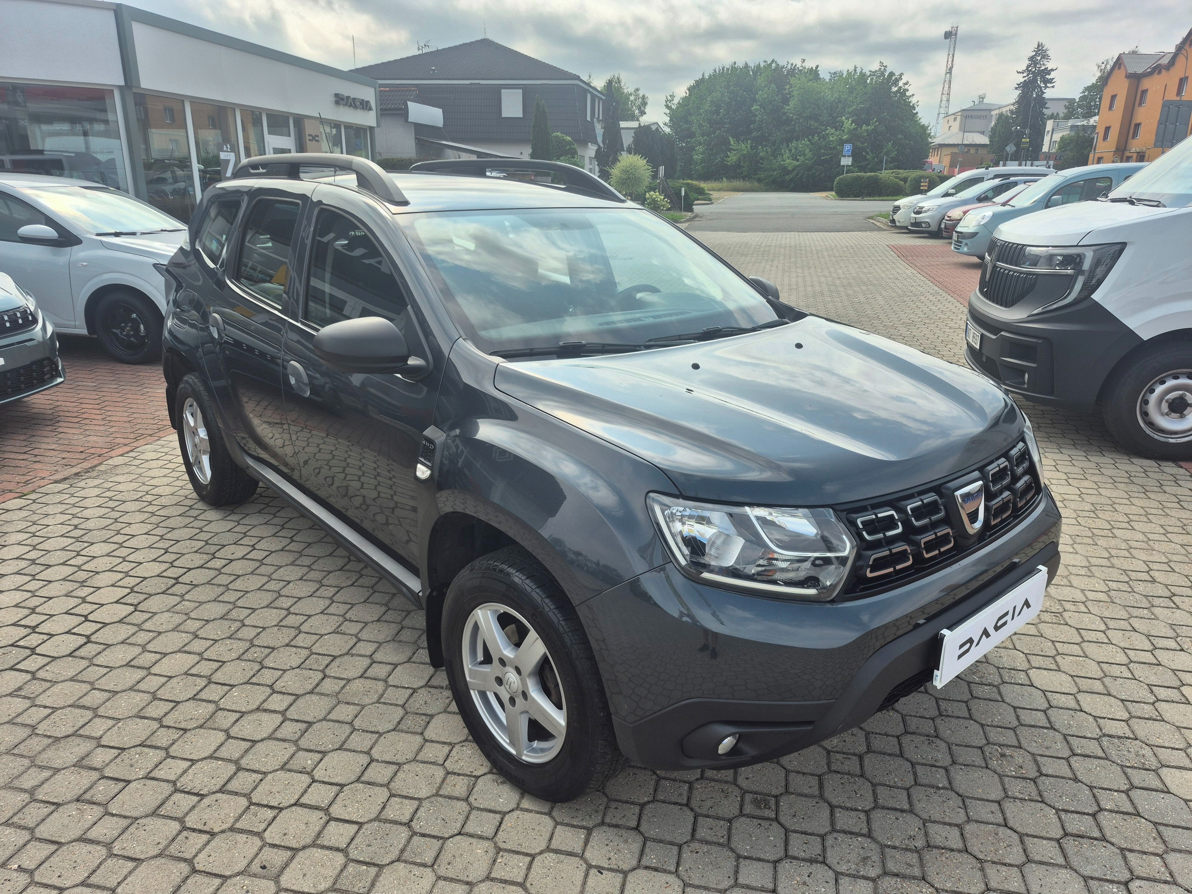 Dacia Duster, 1,6/4X4/ČR/NEHAVAROVANÉ - fotka 3