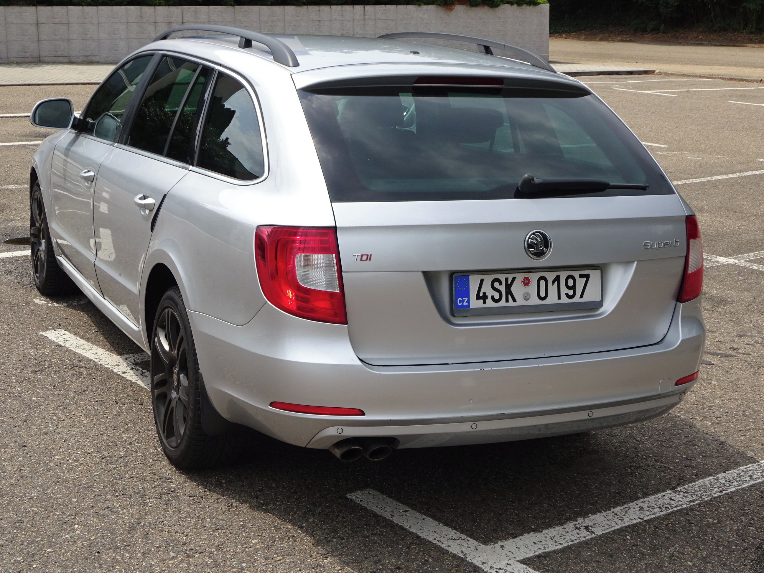 Škoda Superb, 2.0 TDI (125 kw) Koupeno v ČR - fotka 4