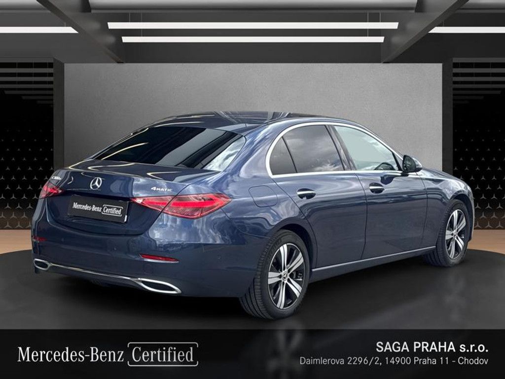 Mercedes-Benz Třídy C, C 300e 4MATIC EQ - fotka 4